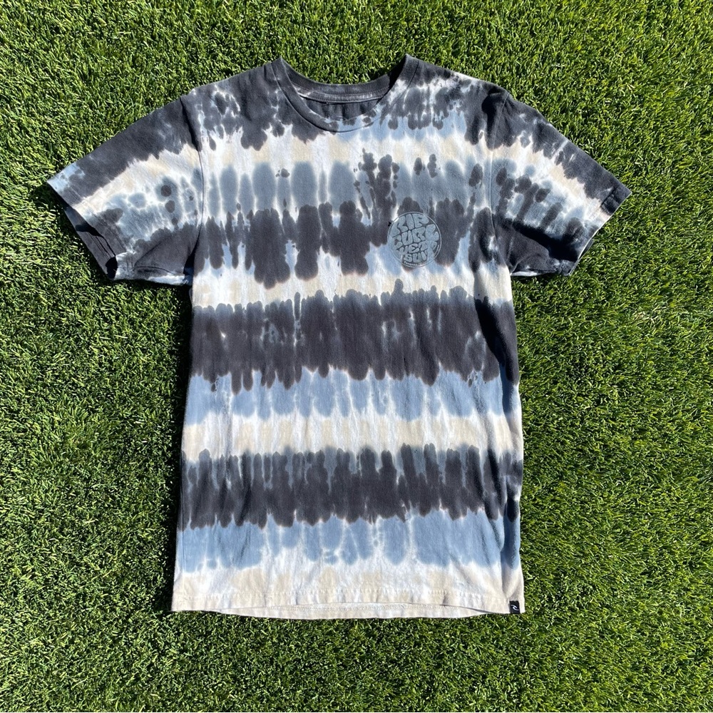Rip Curl Wet Suits Accordion style tie dye blue and white t-shirt Size Small
